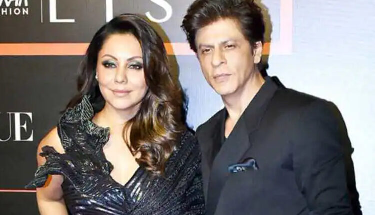 کورونا کی بگڑتی صورتحال، بالی ووڈ اداکار بھارت چھوڑنے لگے