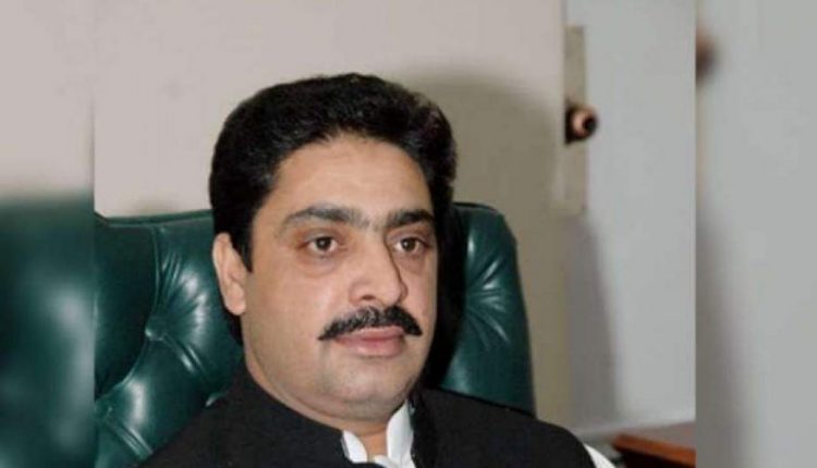 مفادات اور خواہشات میں ابھار آنے کی وجہ سے نظریاتی سوچ معدوم ہوتی جارہی ہے، میر اسرار زہری