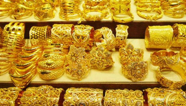 سونے کی فی تولہ قیمت میں یکدم بڑا اضافہ پاکستان میں سونے کی قیمت ملکی تاریخ کی بلند سطح پر پہنچ گئی