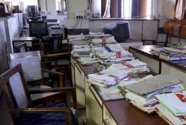 ای او بی آئی میں گریڈ 17 سے گریڈ 20 تک 80 افسران کی غیرقانونی بھرتیوں کا انکشاف