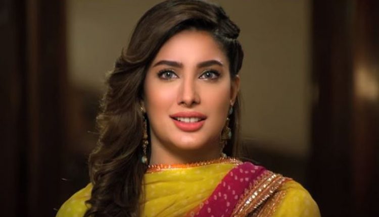 اب آپ کو ٹرافی بھی گھر لیکر آنی ہے مہوش حیات کی گرین شرٹس کوشاباش