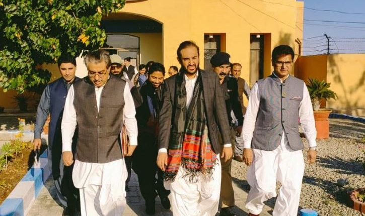 وزیر اعلیٰ بلو چستان میر عبد القدوس بزنجو گوادر پہنچ گئے