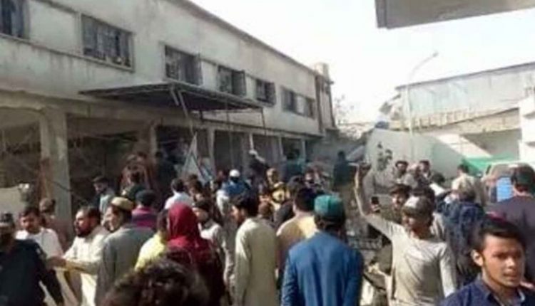 کراچی کے علاقے شیر شاہ میں دھماکا، 11 افراد جاں بحق