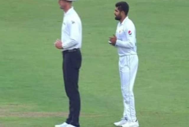 سازگار کنڈیشنز میں بابر اعظم کے اندر کا اسپنر جاگ اٹھا