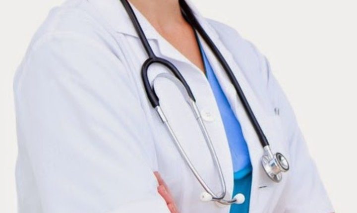 مریضوں کے جگر پر آٹوگراف کرنے والے ڈاکٹر کا لائسنس منسوخ