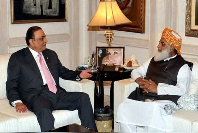 آصف زرداری اور مولانا فضل الرحمان کے درمیان سیاسی رابطے بحال