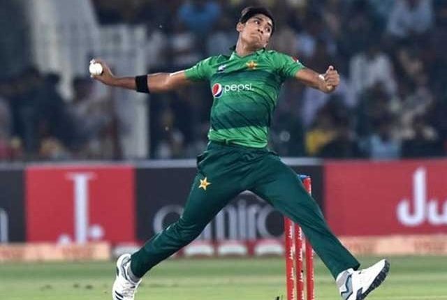 محمد حسنین مشکوک بولنگ ایکشن پر بائیومکینک ٹیسٹ سے گزریں گے