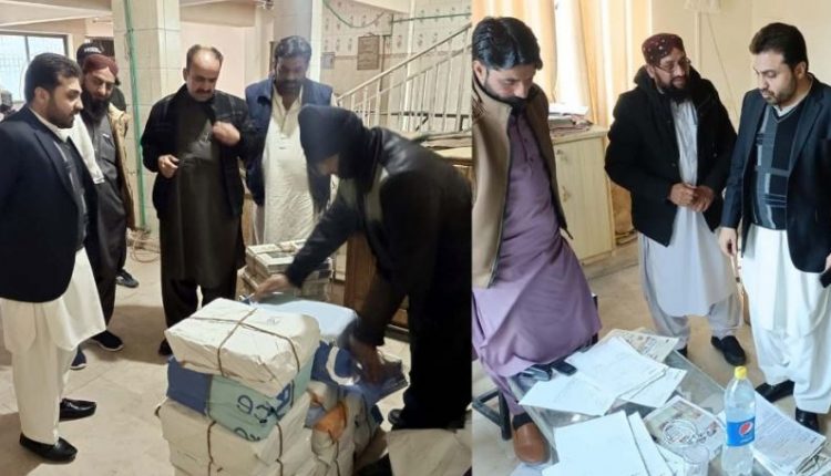 اخبار فروشان اخبار کی صنعت میں ریڑھ کی ہڈی کی حیثیت رکھتے ہیں،اورنگ زیب کاسی