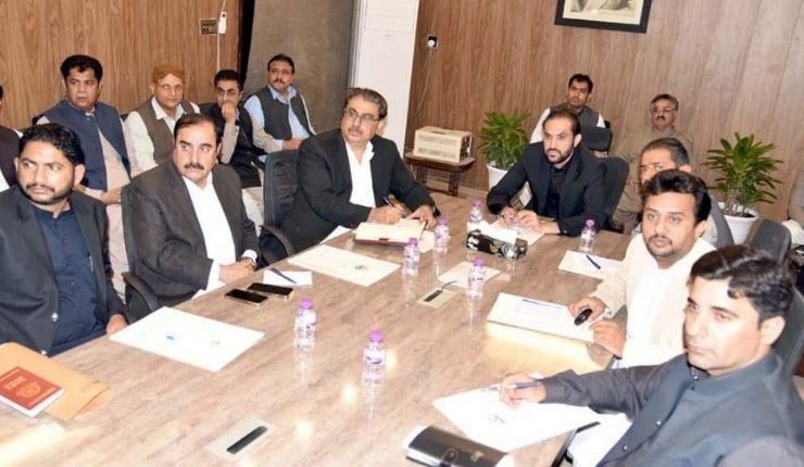 گوادر بلوچستان کی شہہ رگ اور صوبے کی ترقی کا بنیادی زینہ ہے، عبدالقدس بزنجو