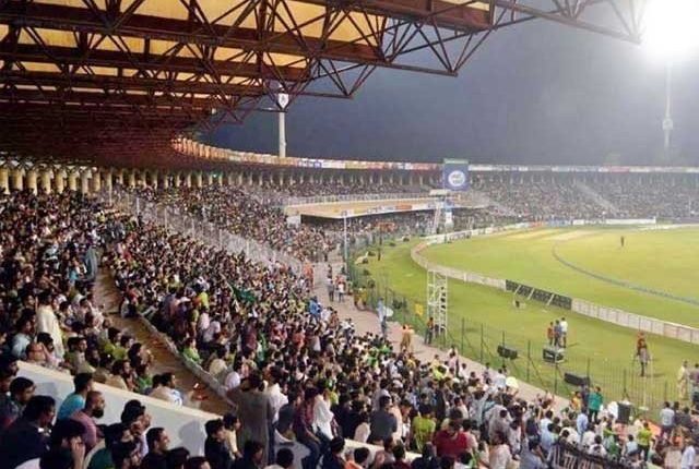 ایچ بی ایل پی ایس ایل7 میں وی آئی پی کلچر ختم نہیں ہوسکا