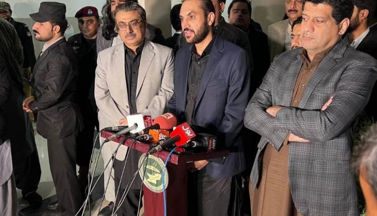 وزیراعلی بلوچستان میر عبدالقدوس بزنجو کا پی ڈی ایم اے آفس کا دورہ