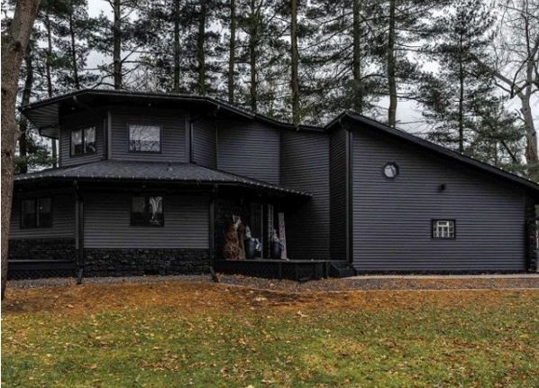 الینوائے کا سیاہ ترین مکان برائے فروخت