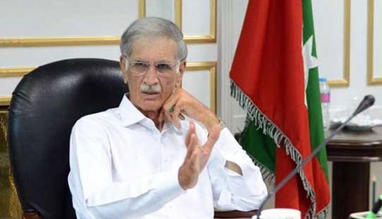 وزیر دفاع پرویز خٹک کی گاڑی کو موٹروے پر حادثہ