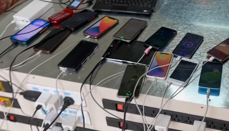 یہ ’میگا پاور بینک‘ 5,000 اسمارٹ فونز چارج کرسکتا ہے!