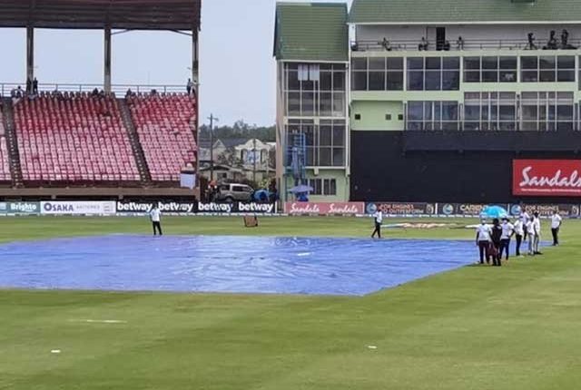 آج بارش کے باعث لاہور قلندرز اور اسلام آباد یونائیٹڈ کا میچ متاثر ہونے کا خدشہ