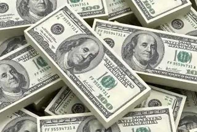 ملک میں ڈالر مزید مہنگا