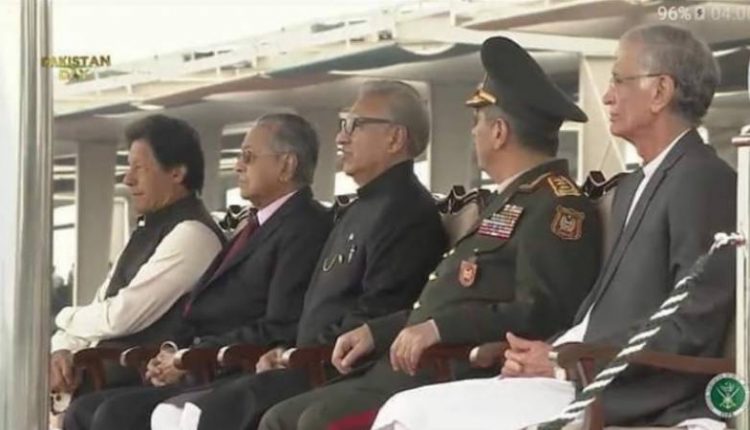 ویڈیو: وزیراعظم کی پریڈ گراؤنڈ سے روانگی کے مناظر