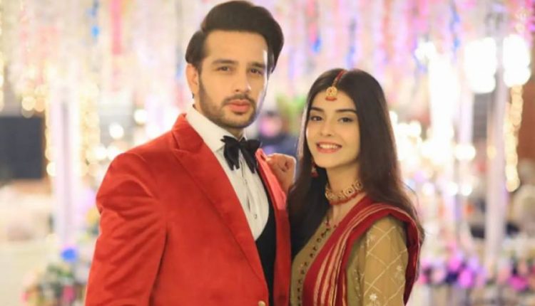 "میرے لیے رشتے آنا بھی بند ہوگئے" منگنی کی خبروں اور مبارکبادوں کےبعد زینب شبیر اور اسامہ خان بول پڑے