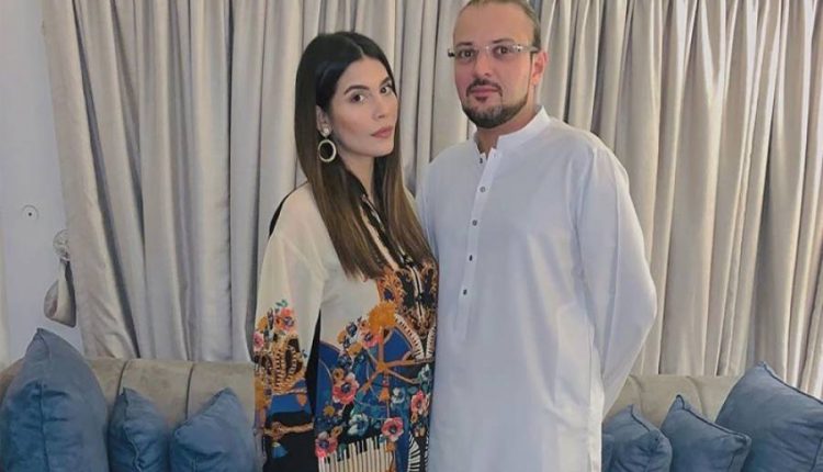 "کچھ لوگوں کیلئے طلاق ہیپی اینڈنگ ہوتی ہے" ماڈل آمنہ بابر نے طلاق کی تصدیق کردی