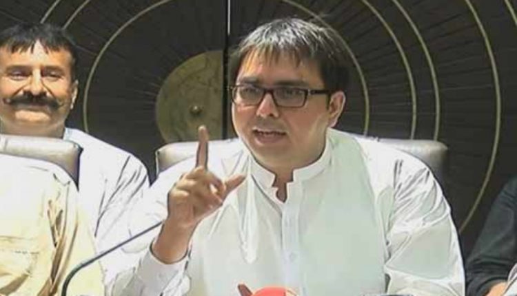 عمران خان کا دل فوج کیساتھ ہے، شہباز گل