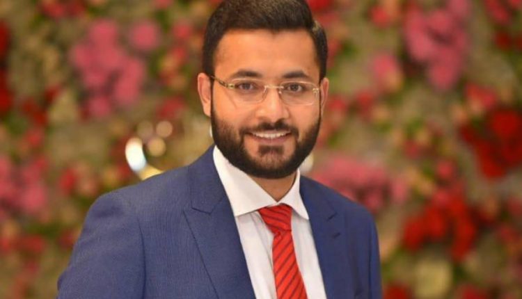 یہ جتنی شیروانیاں بنوالیں ہم نے ان کیلئے ہتھکڑیاں بنوائی ہیں،فرخ حبیب