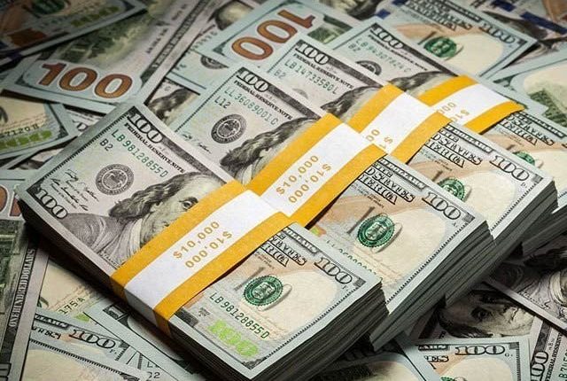 ڈالر ملکی تاریخ کی بلند ترین سطح پر پہنچ گیا