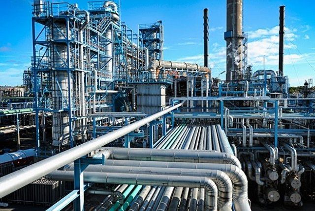 بینکوں نے تیل کمپنیوں کو سرمائے کی فراہمی روک دی، بحران کا خدشہ