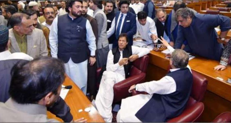 ارکان کی عدم اعتماد ناکام بنانے کیلئےوزیراعظم کو مکمل حمایت کی یقین دہانی