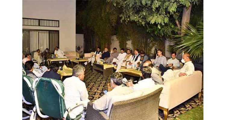 حکومتی ٹیم نے جہانگیر ترین گروپ سے رابطہ کرتے ہوئے انہیں اہم وزارتوں کی پیشکش کر دی