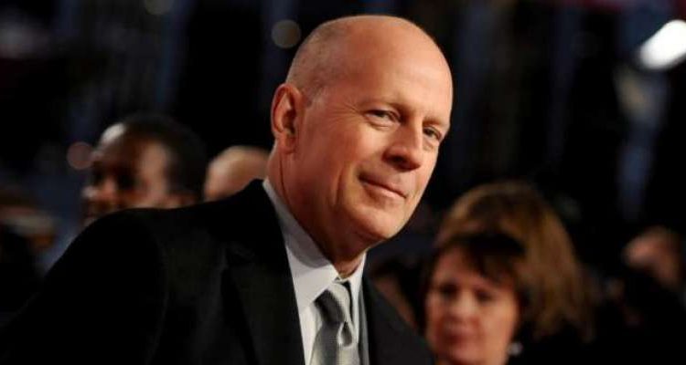 معروف امریکی اداکار بروس ویلیس افیسیا نامی موذی مرض کا شکار