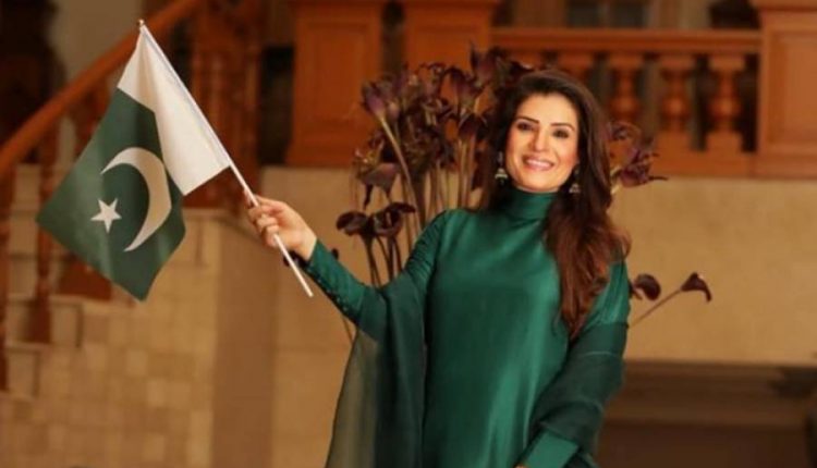 " ایک باب ختم ہوا " اداکارہ ریشم نے 'شہباز شریف زندہ باد' کا نعرہ لگادیا