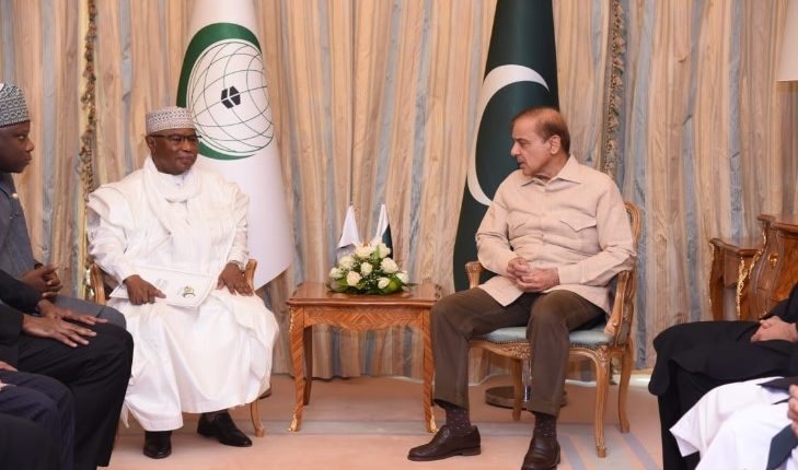 وزیراعظم شہباز شریف سے او آئی سی کے سیکرٹری جنرل حسین برہم طحہ نے مکہ المکرمہ میں ملاقات کی