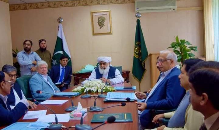 ہم دعوؤں پر نہیں صرف خدمت پر یقین رکھتے ہیں، مولانا عبدالواسع