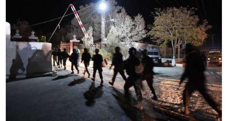 پاک افغان بارڈر پر فوجی قافلے پر دہشت گردوں کا حملہ،7 جوان شہید