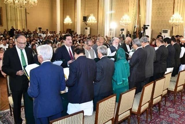 پیپلز پارٹی کے کن رہنمائوں کو وفاقی کابینہ میں شامل کیا گیا ؟ نام سامنے آگئے