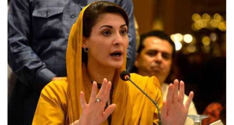 عمران خان کا سوشل میڈیا بھی شاید موکلات اور جنات چلا رہے ہیں