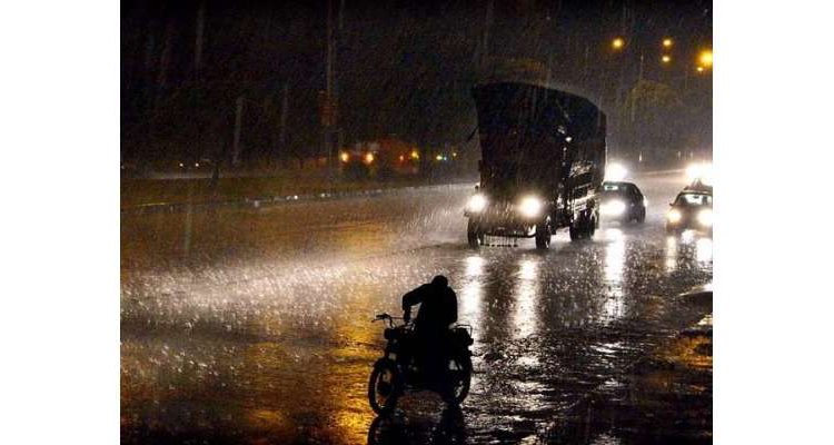 ملک کے بالائی علاقوں میں بعض مقامات پر تیز ہواؤں اور گرج چمک کے ساتھ ہلکی بارش کا امکان