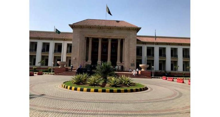 پنجاب اسمبلی کے افسر کو پولیس نے حراست میں لے لیا