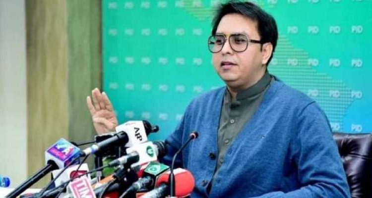 دو سے تین دن کے لئے نجی کام کے سلسلے میں ملک سے باہر جا رہاہوں ، شہباز گل