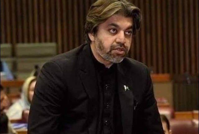 مسجد نبویؐ واقعہ ، علی محمد خان نے بھی بڑا اعلان کر دیا