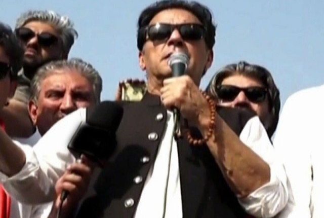 عمران خان کا لانگ مارچ ریڈزون پہنچ کر ختم، انتخابات کے اعلان کیلئے حکومت کو 6 روز کی مہلت