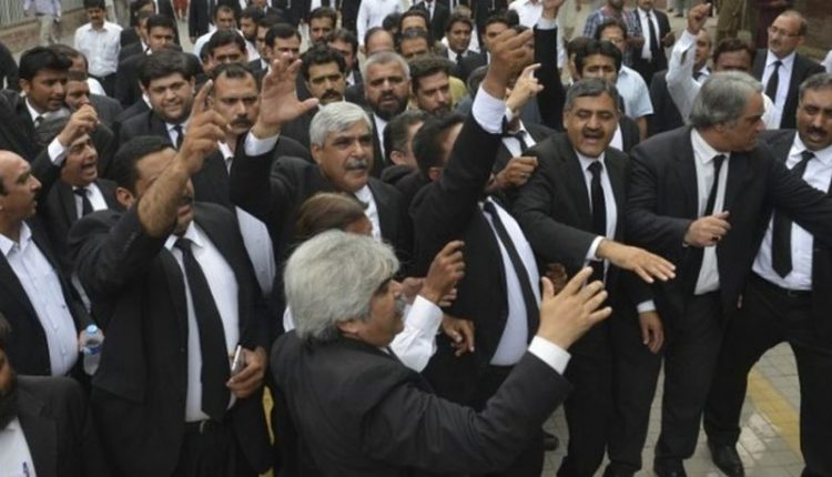 کوئٹہ بار ایسوسی ایشن کا 12مئی کو یوم سیاہ منانے کا اعلان