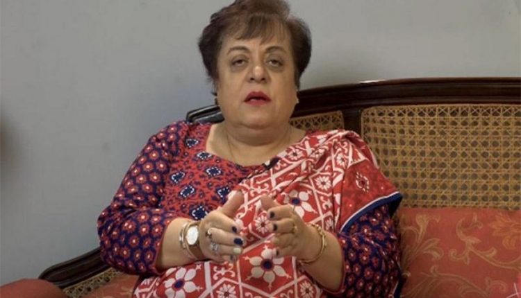 اسرائیل کا دورہ کرنے پر شدید تنقید کا شکار معروف پاکستانی صحافی نے شیریں مزاری کو آئینہ دکھا دیا