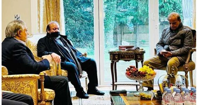 نوازشریف نے وزیراعظم کو اتحادیوں کو الیکشن پر آمادہ کرنے کا ٹاسک دے دیا