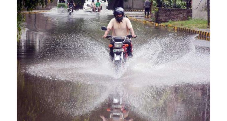 عید ٹھنڈی ہونے کا امکان ،بارش کا نیا سلسلہ آج ملک میں داخل ہونے کی پیش گوئی