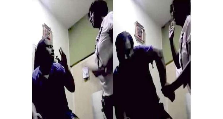 سکول پرنسپل کی بیوی کے ہاتھوں پٹائی شکایت لئے عدالت پہنچ گیا