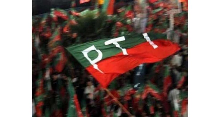 پی ٹی آئی قیادت کی اپنے ارکان کو استعفوں کی تصدیق کے عمل کا حصہ نہ بننے کی ہدایت