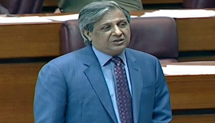 ملک اولین ترجیح ہے،عمران خان نے شہباز شریف کی پیشکش کا مذاق اڑایا، وفاقی وزیر قانون
