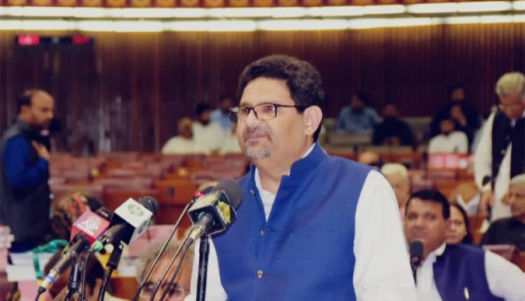 آئی ایم ایف ہم سے خوش نہیں، مزید مشکل فیصلے کریں گے، وزیر خزانہ