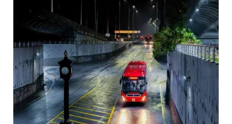راولپنڈی اسلام آباد میٹرو بس کی روات اور بارہ کہو تک توسیع کا فیصلہ
